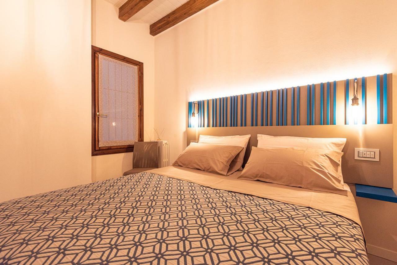 Dreamy Apartment Tre Corone Old Town Desenzano del Garda Exterior foto